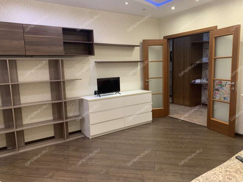 двухкомнатная квартира на улице Героя Советского Союза Усилова дом 11