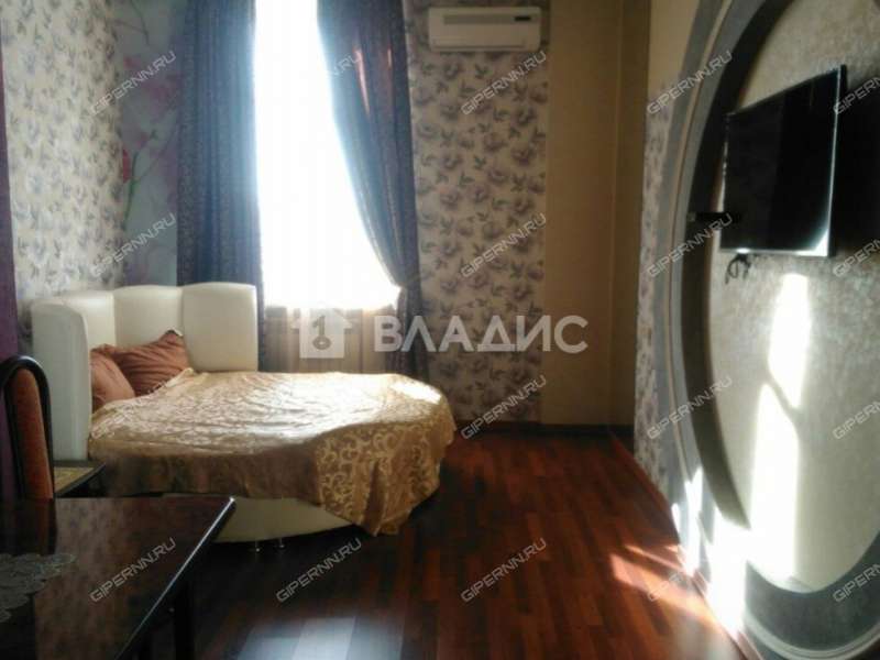 здание под офис, торговую площадь на улице Туполева город Балахна