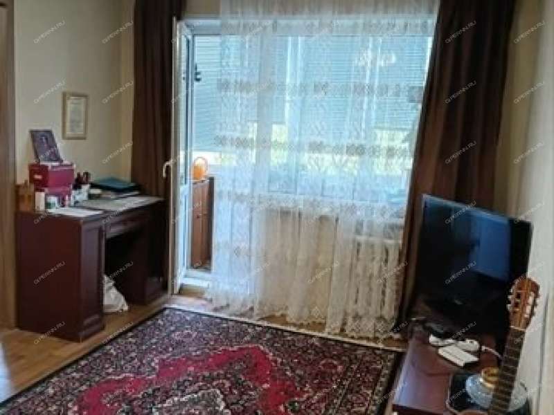 двухкомнатная квартира на улице Шаляпина дом 8