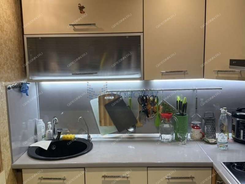 трёхкомнатная квартира на улице Карла Маркса дом 8