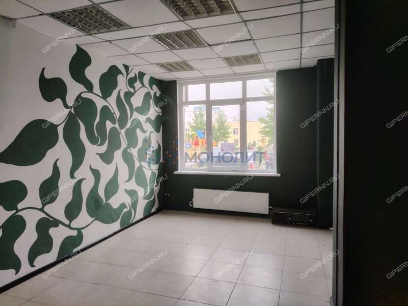 помещение под офис, торговую площадь на улице Карла Маркса