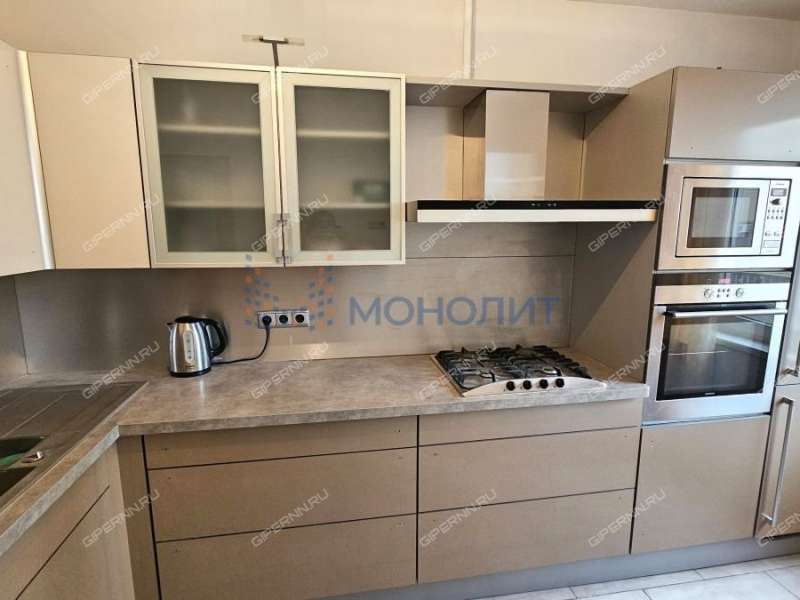 трёхкомнатная квартира на улице Верхнепечёрская дом 7 к2