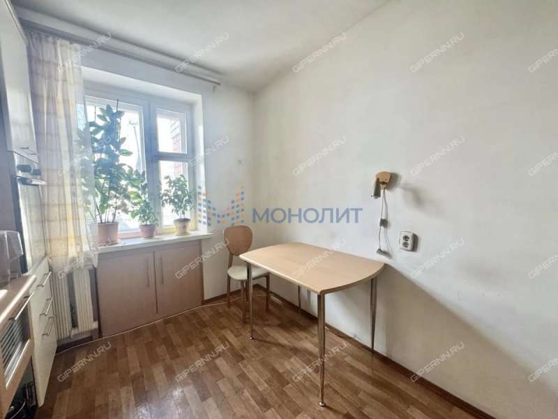 трёхкомнатная квартира на улице Искры дом 11