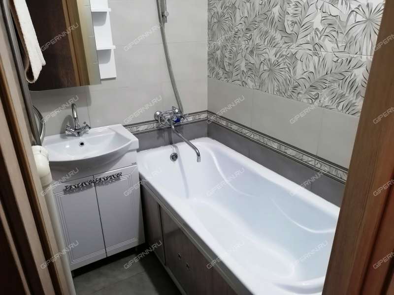 трёхкомнатная квартира в посёлке Санаторий им. ВЦСПС дом 14