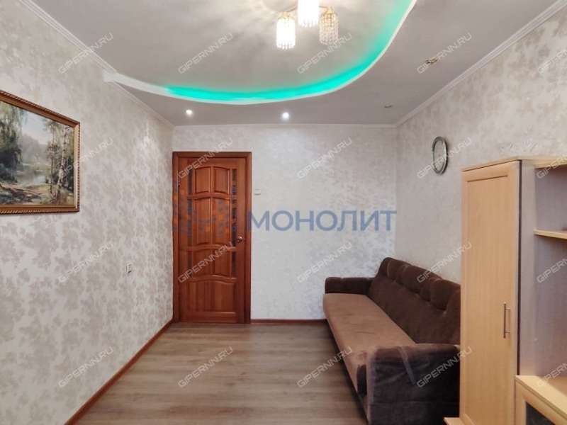 трёхкомнатная квартира на улице Родионова дом 180