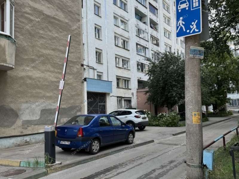 трёхкомнатная квартира на улице Веденяпина дом 1А