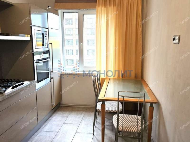 трёхкомнатная квартира на улице Верхнепечёрская дом 7 к2