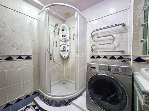 3-komnatnaya-ul-yablonevaya-d-14a фото