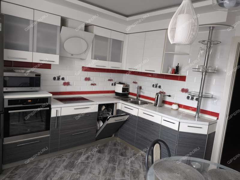 однокомнатная квартира на Волжской набережной дом 19