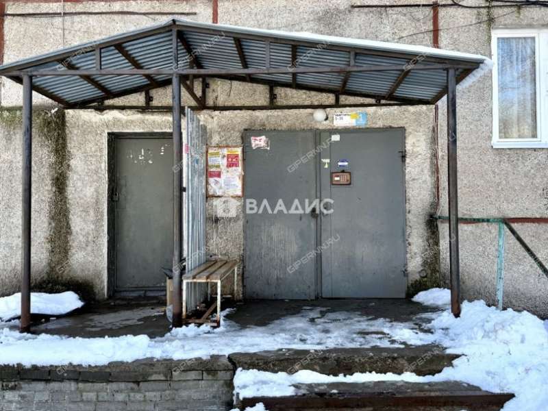 трёхкомнатная квартира на улице Героя Советского Союза Усилова дом 1