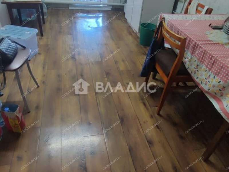 дом на площади 1 Мая город Лысково