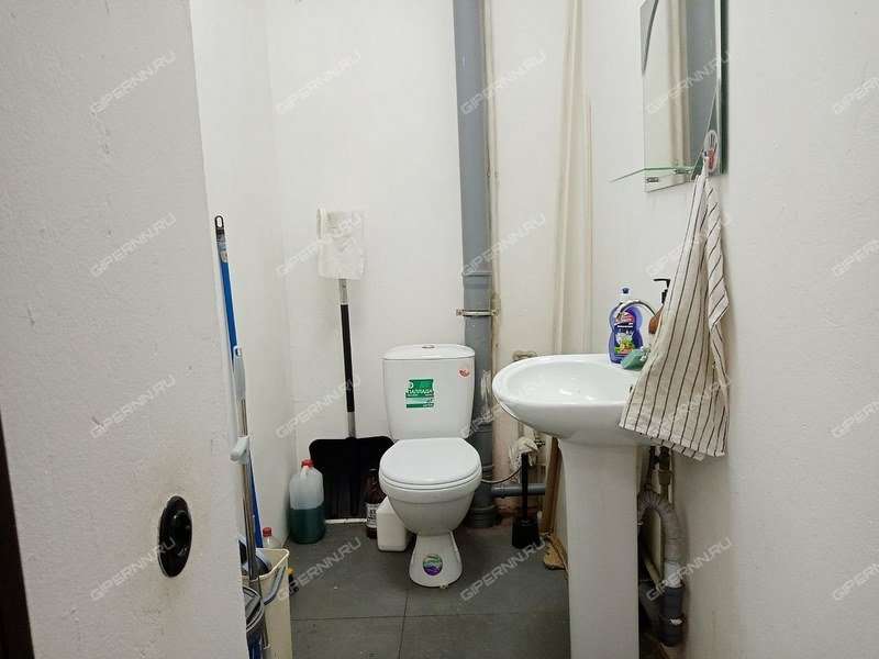 помещение под офис на Советская ул. 18