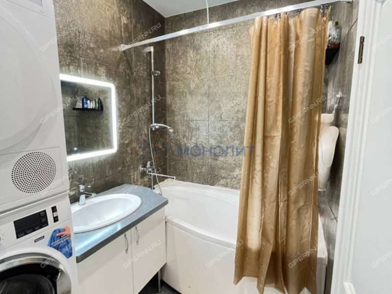 трёхкомнатная квартира на проспекте Гагарина дом 116