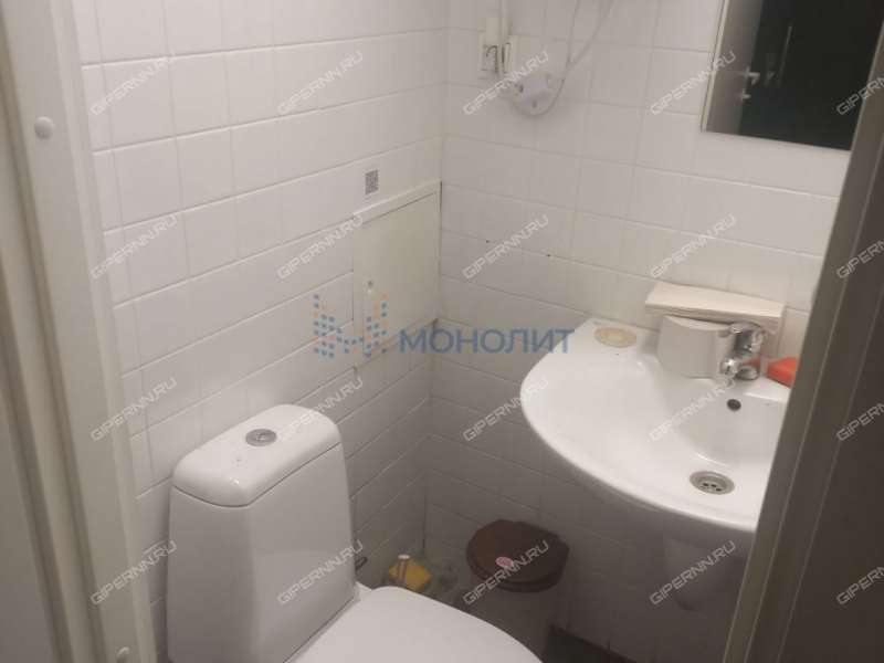 помещение под офис, торговую площадь на улице Свободы