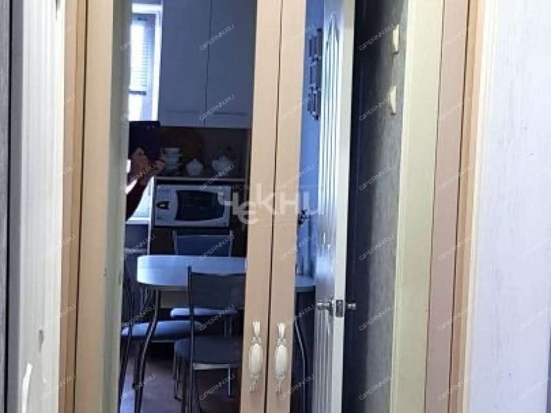 комната в доме 20 на улице Сергея Есенина