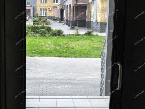 2-komnatnaya-ul-8-marta-d-28 фото