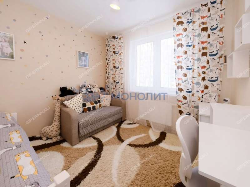 трёхкомнатная квартира на улице Цветочная дом 13 к1