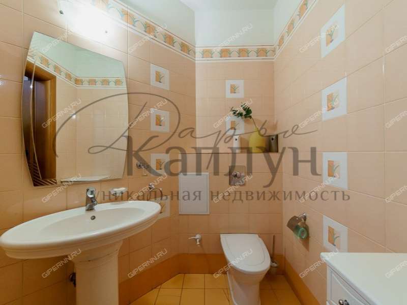 четырёхкомнатная квартира на улице Минина дом 9/4