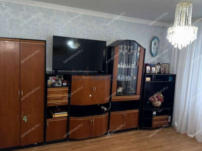 трёхкомнатная квартира на улице Федосеенко дом 88