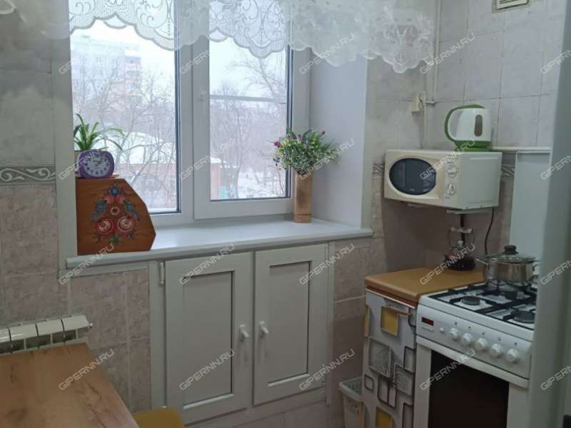 трёхкомнатная квартира на проспекте Кирова дом 16