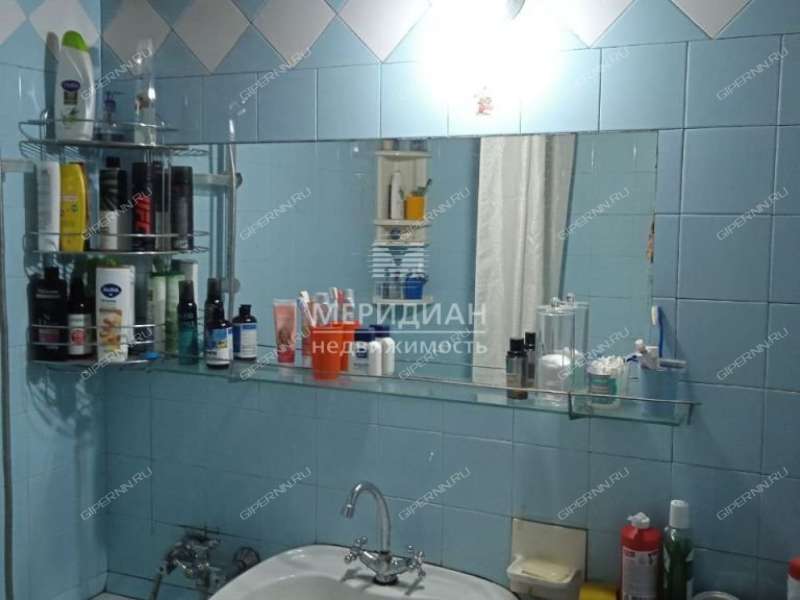 трёхкомнатная квартира на улице Энгельса дом 15