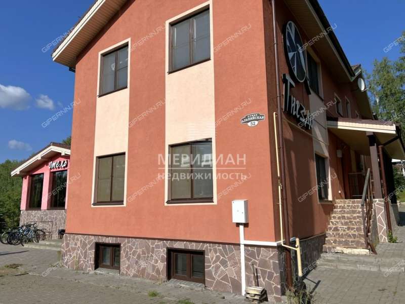 здание под коммерческую недвижимость на Альпийская село Шава