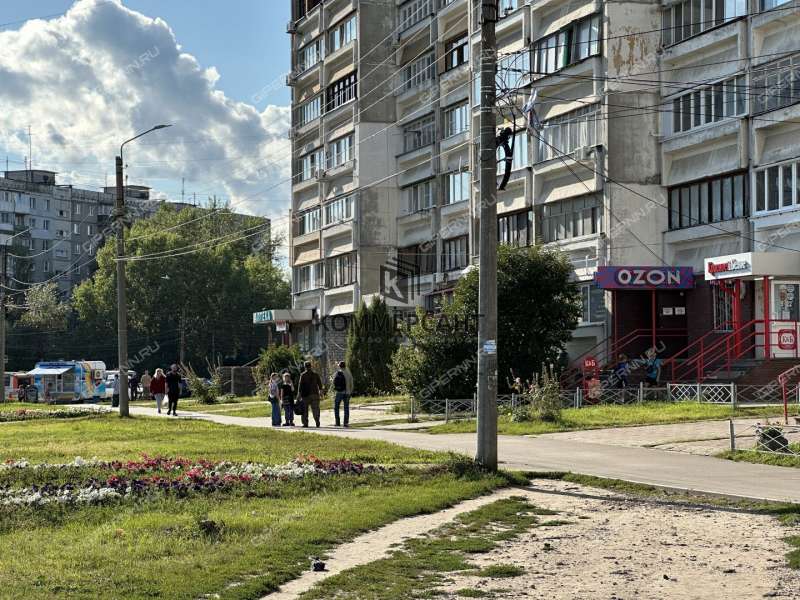 помещение под торговую площадь на улице Карла Маркса