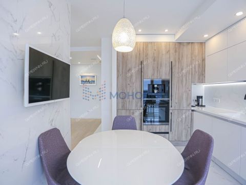 3-komnatnaya-ul-rodionova-d-192-k4 фото