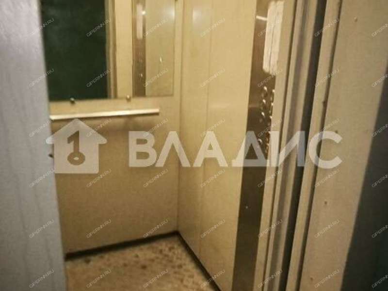 двухкомнатная квартира на улице Мельникова дом 30