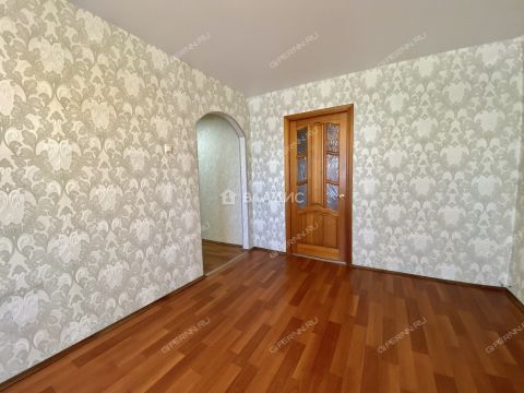 3-komnatnaya-ul-tropinina-d-6 фото