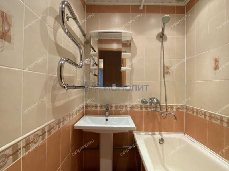 двухкомнатная квартира на улице Ситнова дом 8А город Дзержинск