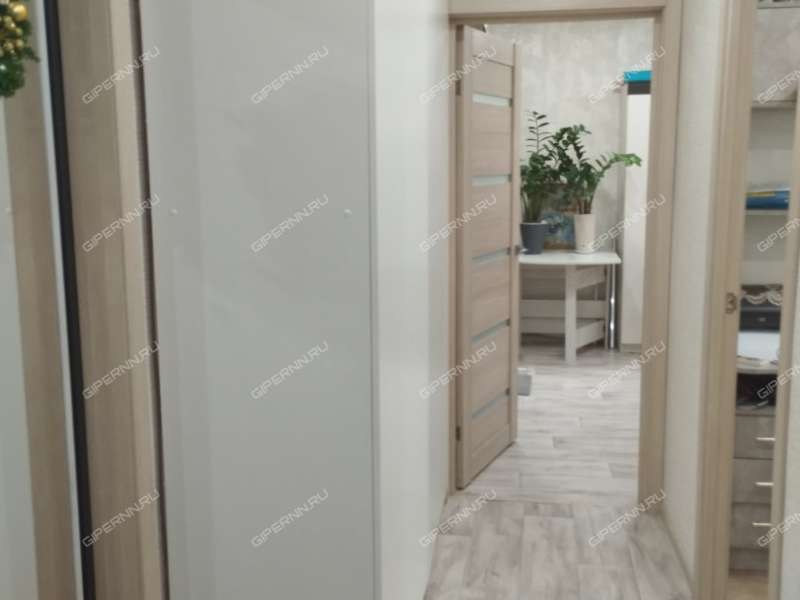 двухкомнатная квартира на улице Строкина дом 10