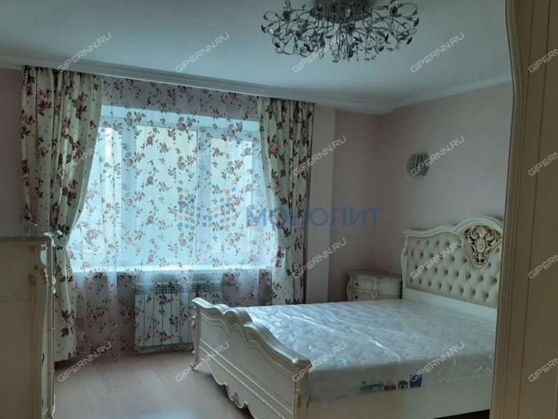 трёхкомнатная квартира на проспекте Гагарина дом 107