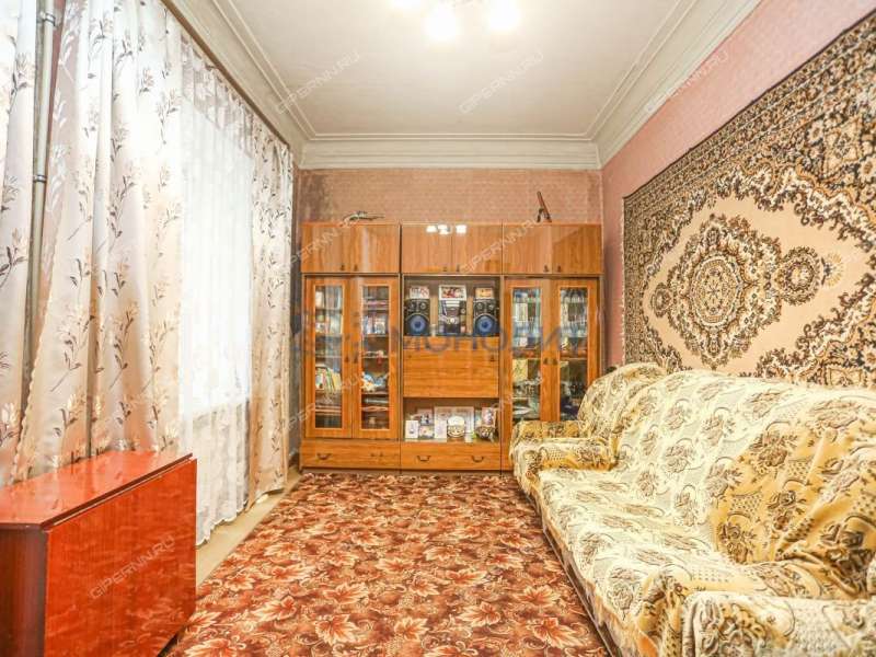 трёхкомнатная квартира на улице 50-летия Победы дом 6/2