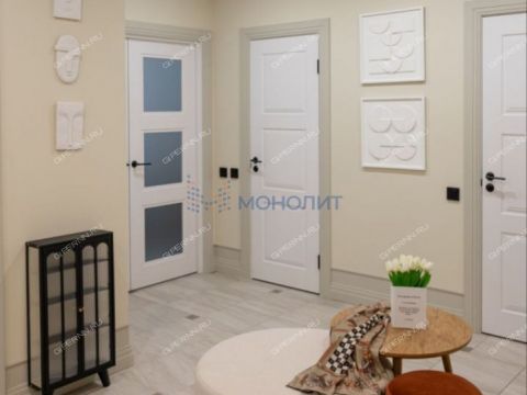 3-komnatnaya-pl-svobody-d-7 фото