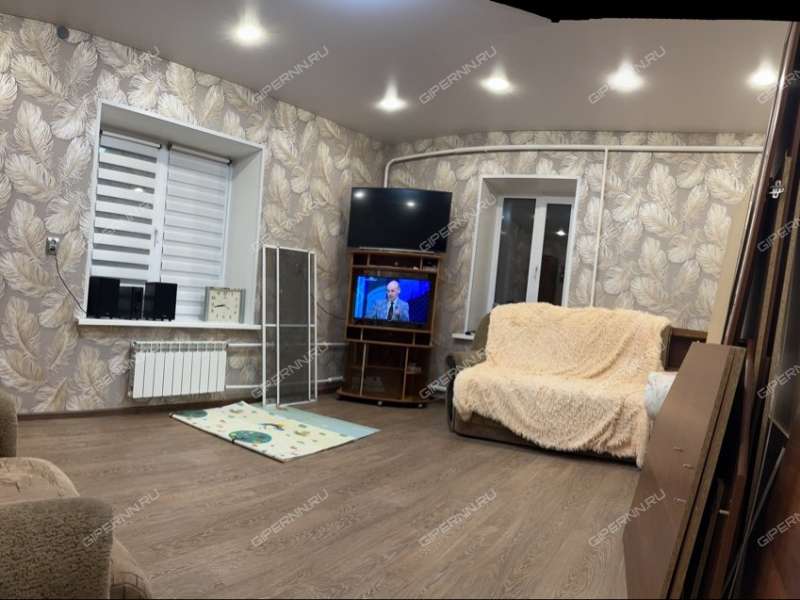 двухкомнатная квартира на Новосоветской улице дом 4