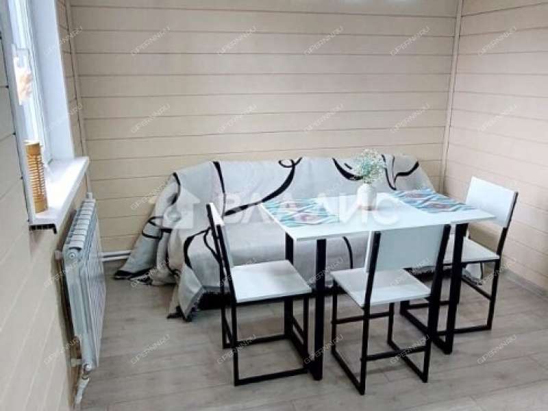 дом на улице Родниковая деревня Маевка