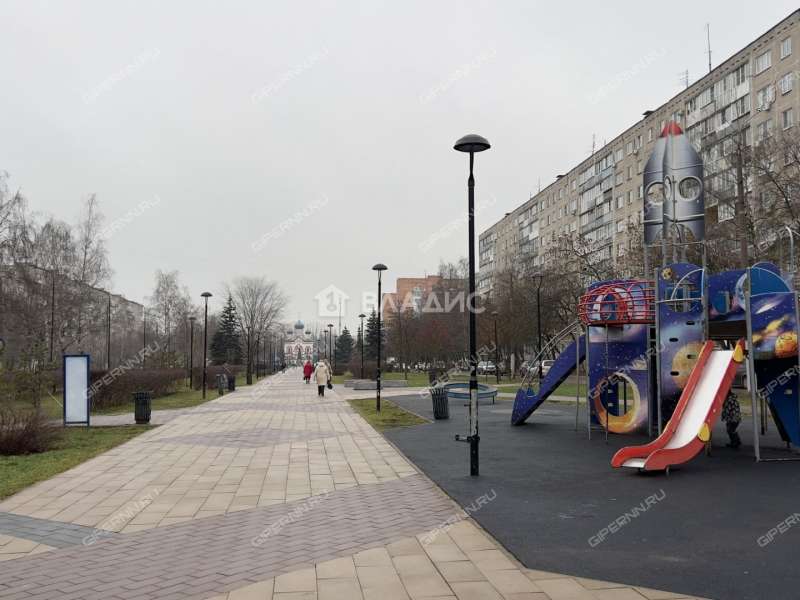 однокомнатная квартира на улице Героев Космоса дом 50