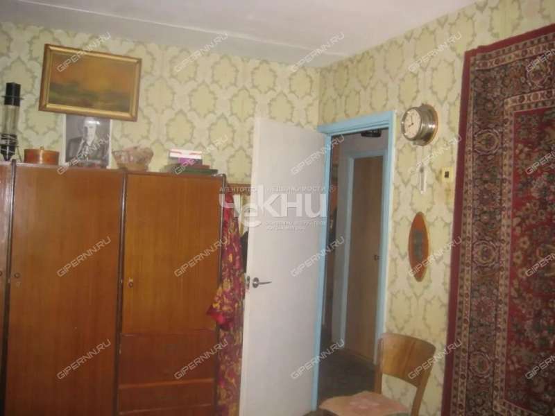 четырёхкомнатная квартира на улице Коминтерна дом 178