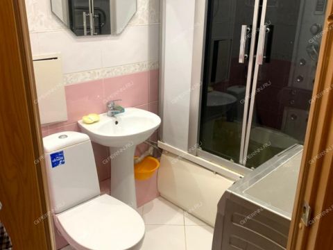 3-komnatnaya-ul-pavla-orlova-d-4 фото