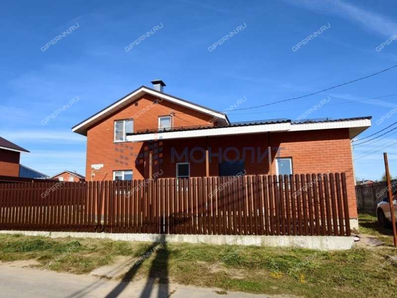 дом на улице Садовая деревня Малая Ельня