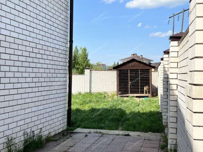 дом на улице Околица деревня Бурцево