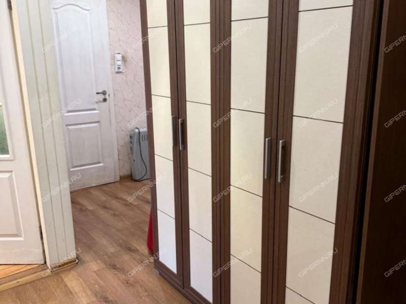 трёхкомнатная квартира в микрорайоне Жуковского дом 5 город Выкса