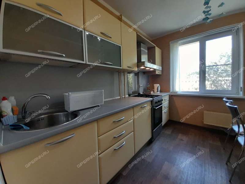 двухкомнатная квартира на улице Верхнепечёрская дом 12 к1