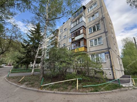 2-komnatnaya-ul-geroev-kosmosa-d-12 фото