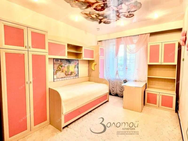 трёхкомнатная квартира на Деловой улице дом 24 к2