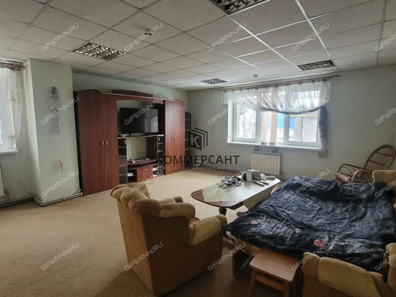 помещение под склад на Памирской улице