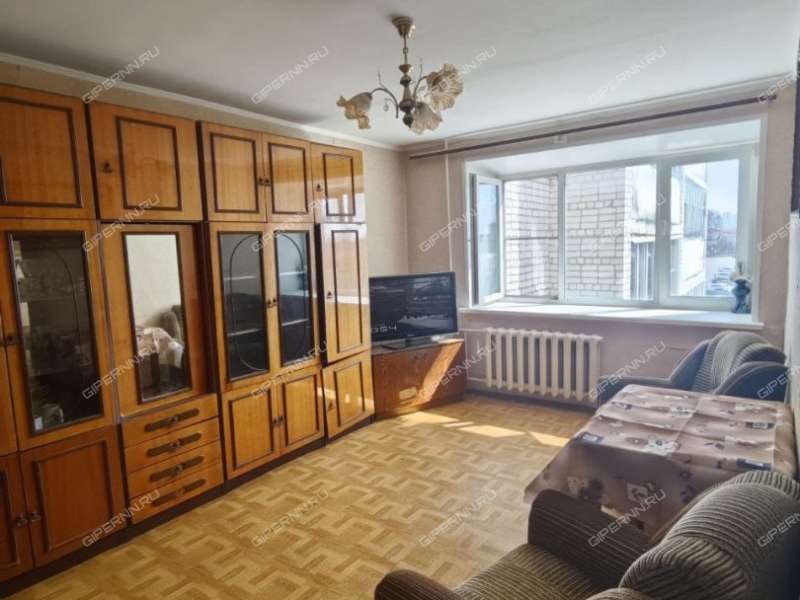 трёхкомнатная квартира на улице 1 Мая дом 8 город Семёнов