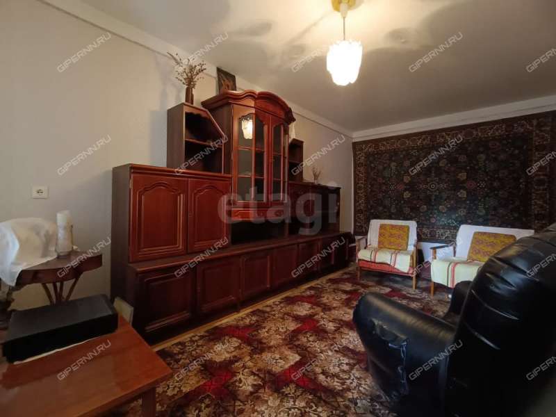 двухкомнатная квартира на улице Верхнепечёрская дом 7 к2