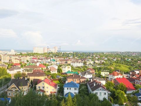 2-komnatnaya-ul-verhnepecherskaya-d-13-k1 фото